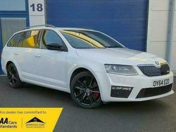 White Used 2015 Skoda Octavia vRS Estate | £11,995 (Fair price)