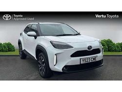 White Used 2023 Toyota Yaris Cross Design SUV | £21,314 (Fair price)