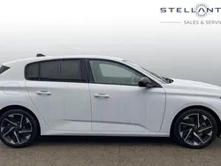 White Used 2024 Peugeot 308 Allure Hatchback | £20,595 (Fair price)