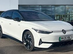 White Used 2025 VW ID.7 GTX Sedan | £44,486 (Fair price)