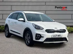 White Used 2021 Kia Niro 2 SUV | £15,795 (Good price)