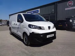 White New 2025 Fiat Scudo MPV | £21,875 (Super price)