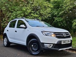 White Used 2015 Dacia Sandero Lauréate Hatchback | £3,495 (Fair price)