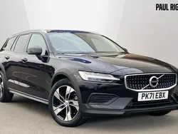 Black Used 2022 Volvo V60 CC Estate | £29,895 (Fair price)