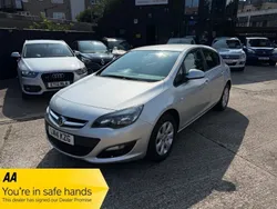 Silver Used 2014 Vauxhall Astra Design Edition Hatchback | £3,995 (Fair price)