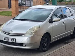 Silver Used 2005 Toyota Prius T4 Hatchback | £995 (Good price)