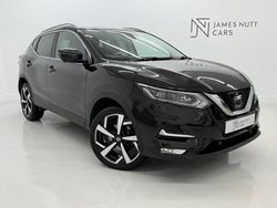 Black Used 2017 Nissan Qashqai Tekna SUV | £8,995 (Fair price)