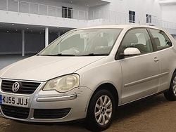 Silver Used 2005 VW Polo SE Hatchback | £1,900 (Fair price)