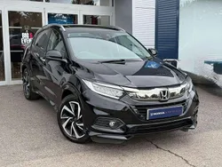 Crystal black Used 2020 Honda HR-V EX SUV | £16,500 (Fair price)