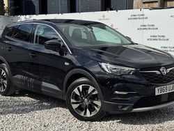Black Used 2019 Vauxhall Grandland X SRi SUV | £10,395 (Fair price)
