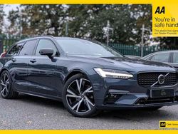 Blue Used 2022 Volvo V90 Plus Estate | £28,488 (Fair price)