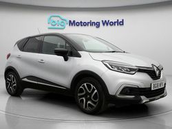 Silver/black Used 2018 Renault Captur Dynamique SUV | £7,700 (Fair price)