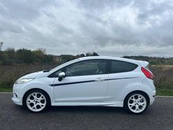 White Used 2010 Ford Fiesta S Hatchback | £3,995 (Expensive)