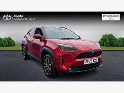 Red Used 2022 Toyota Yaris Hybrid Design Hatchback | £19,600 (Expensive)