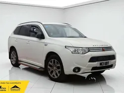 White Used 2015 Mitsubishi Outlander P-HEV SUV | £7,750 (Fair price)