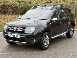 Black Used 2016 Dacia Duster Lauréate SUV | £6,500 (Fair price)