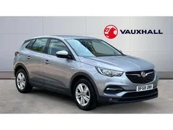 Grey Used 2018 Vauxhall Grandland X SUV | £9,750 (Fair price)
