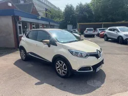 White Used 2015 Renault Captur Iconic SUV | £5,399 (Fair price)