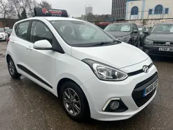 White Used 2016 Hyundai i10 Premium Hatchback | £6,995 (Super price)