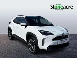 White Used 2023 Toyota Yaris Cross SUV | £23,099 (Fair price)