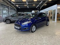 Blue Used 2014 Ford Fiesta Zetec Hatchback | £6,491 (Fair price)