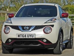 Pearl white metallic Used 2014 Nissan Juke Tekna SUV | £8,995 (Expensive)