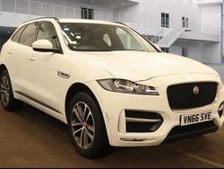 White Used 2016 Jaguar F-Pace R-Sport SUV | £13,499 (Fair price)