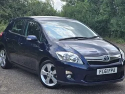 Used 2011 Toyota Auris Hybrid | £7,950 (Fair price)