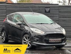Black Used 2017 Ford Fiesta ST-Line Hatchback | £5,299 (Fair price)