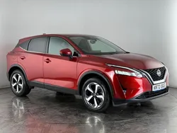 Red Used 2022 Nissan Qashqai N-Connecta SUV | £16,650 (Fair price)