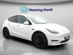 White Used 2023 Tesla Model Y Long Range AWD SUV | £27,800 (Fair price)