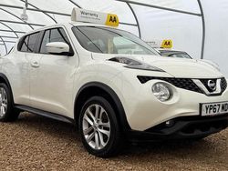 White Used 2017 Nissan Juke N-Connecta SUV | £4,199 (Fair price)