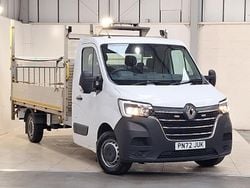 White Used 2022 Renault Master Business Sedan | £14,998 (Fair price)