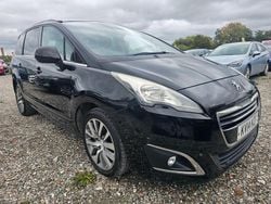 Black Used 2014 Peugeot 5008 Allure MPV | £4,785 (Fair price)