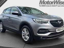 Grey Used 2018 Vauxhall Grandland X SUV | £8,295 (Fair price)