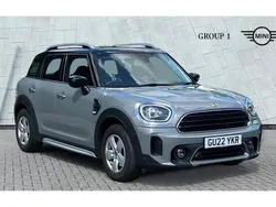 Moonwalk grey Used 2022 Mini Cooper Countryman Classic SUV | £23,295 (Fair price)