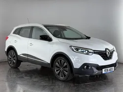 White Used 2015 Renault Kadjar Signature SUV | £8,400 (Fair price)
