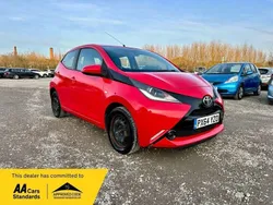 Red Used 2014 Toyota Aygo X-play Hatchback | £4,295 (Fair price)