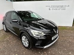 Black Used 2021 Renault Captur Iconic SUV | £14,990 (Fair price)
