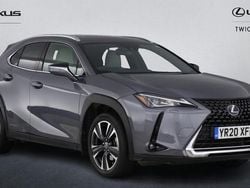 Used 2023 Lexus UX 250h SUV | £24,950 (A bit pricey)