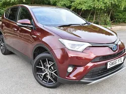Red Used 2017 Toyota RAV4 Hybrid SUV | £10,975 (Super price)