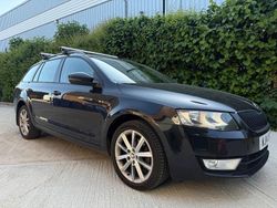 Black Used 2014 Skoda Octavia Elegance Estate | £3,995