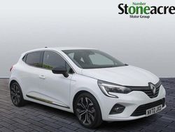White Used 2022 Renault Clio V Techno Hatchback | £14,000 (Fair price)