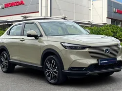 Sand khaki Used 2022 Honda HR-V Elegance SUV | £21,350 (Fair price)
