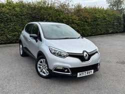 Silver Used 2017 Renault Captur Dynamique SUV | £4,650 (Good price)