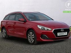 Red Used 2019 Hyundai i30 SE Estate | £8,899 (Good price)