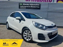 White Used 2015 Kia Rio Hatchback | £5,590 (Fair price)