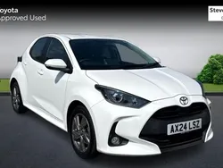 White Used 2024 Toyota Yaris Hybrid Hatchback | £17,984 (Good price)