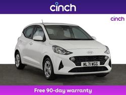 White Used 2021 Hyundai i10 SE Hatchback | £11,199 (A bit pricey)