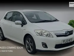 White Used 2012 Toyota Auris Hybrid Hatchback | £6,562 (Fair price)